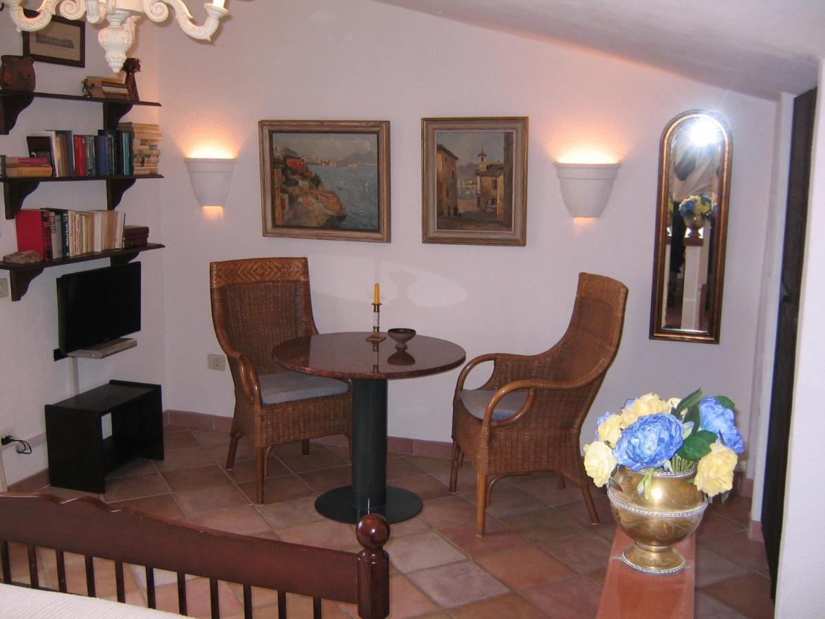 Studio-Appartment In Landhaus Mit Meerblick 阿祖罗港 外观 照片